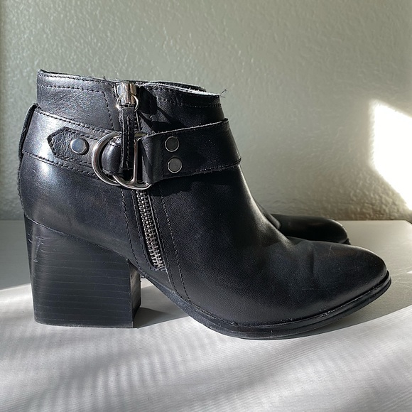 Marc Fisher Booties - Picture 1 of 5